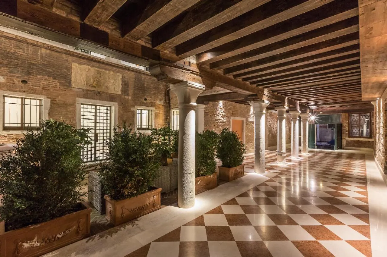 Palazzo Morosini Degli Spezieri - Lifestyle Apartments Benátky